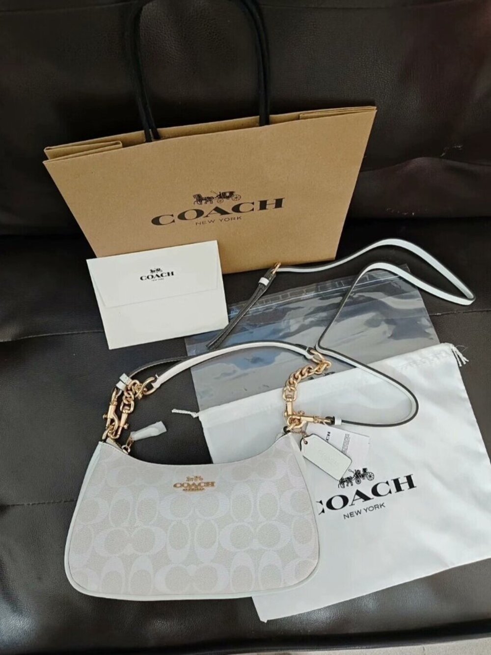 NWT Coach Teri Shoulder Bag In Signature Canvas CA548 - Picture 4 of 8